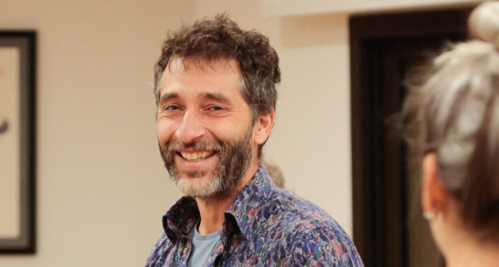 Amaël Ferrando, chanteur, facilitateur Circlesongs